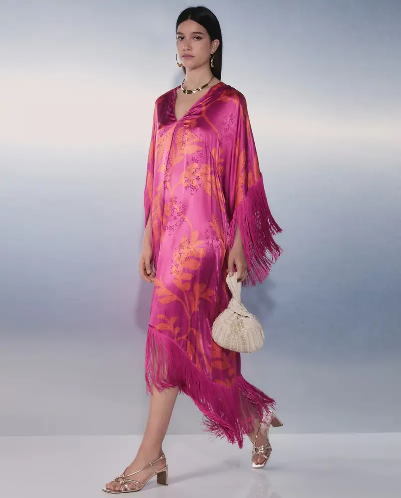 vestido flecos