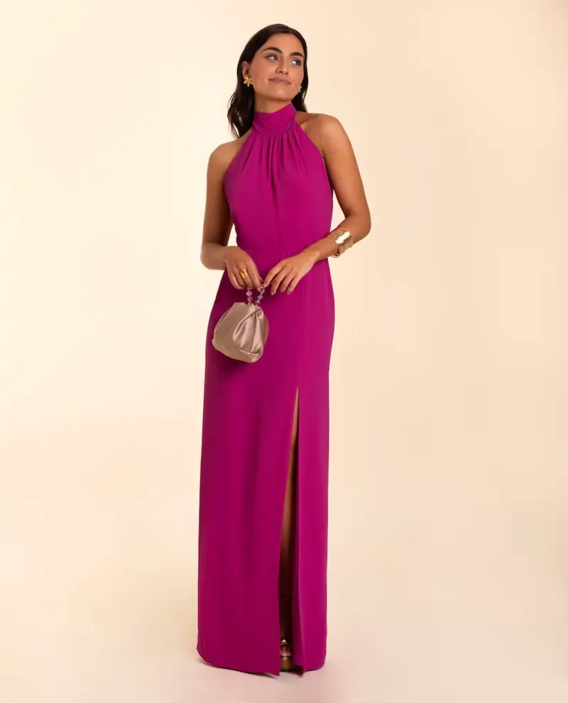 vestido largo con abertura 