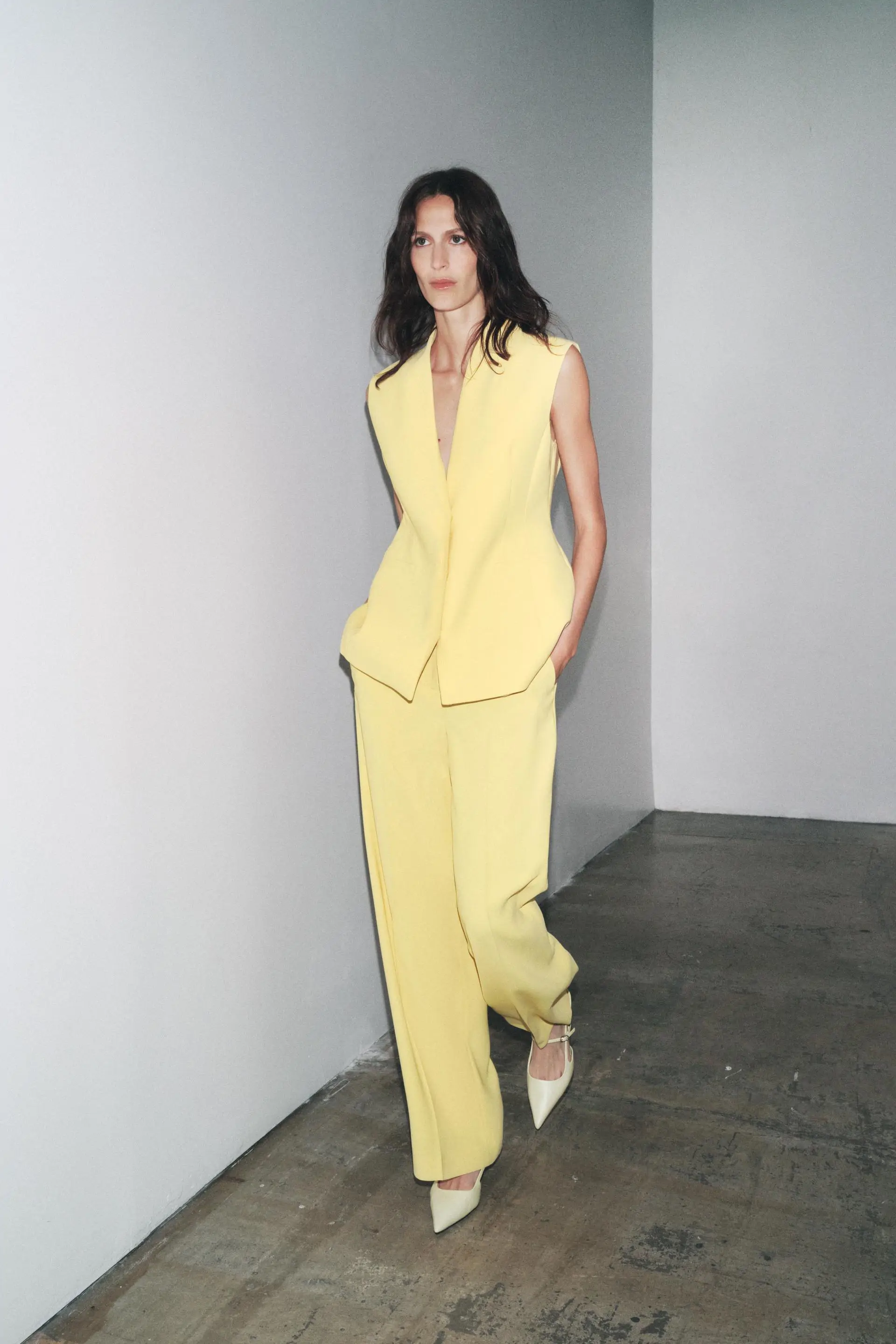 Pantalones que estilizan: Pantalón ancho de pinza