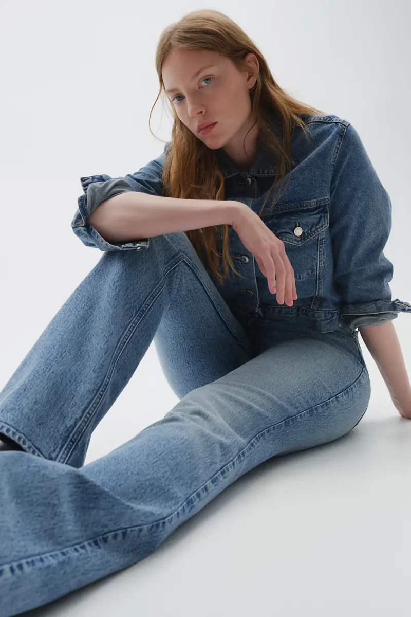pantalones Curvy Fit Bootcut High Jeans