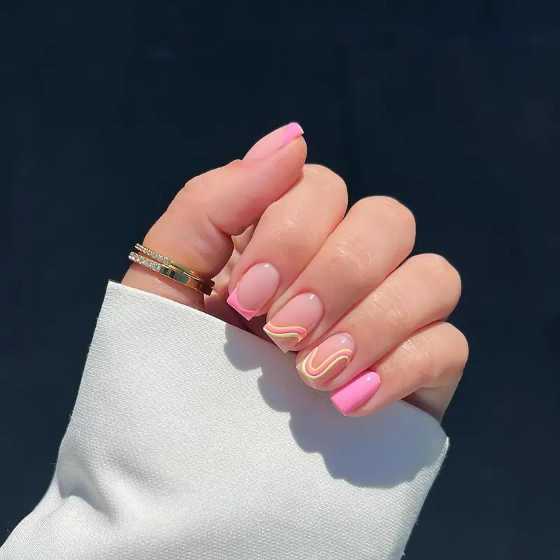 Con ondas uñas pastel para verano