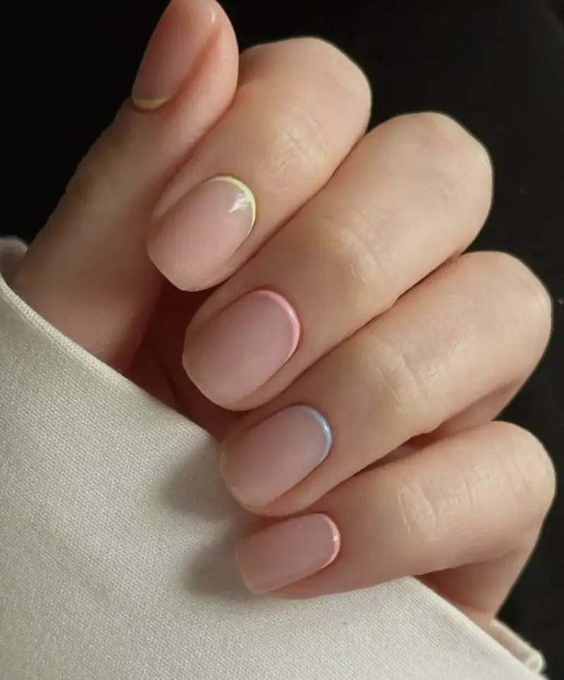 Manicura francesa invertida