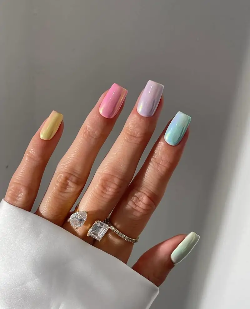 uñas pastel para verano Glaseadas