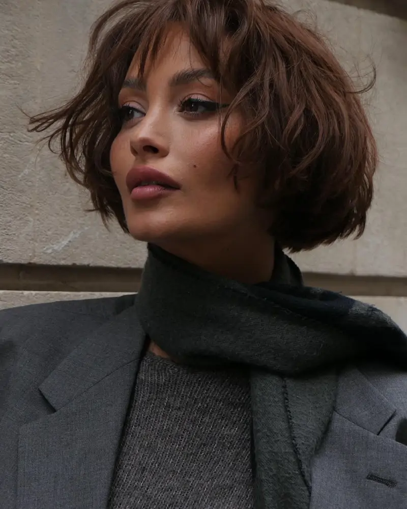 melenas cortas modernas con flequillo french bob