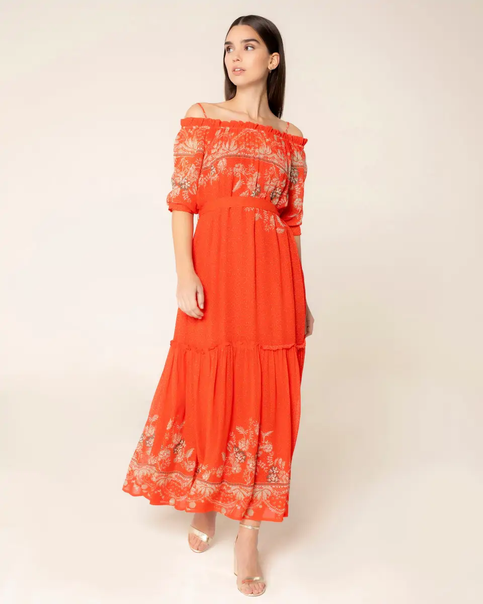 Vestido largo fluido con estampado floral