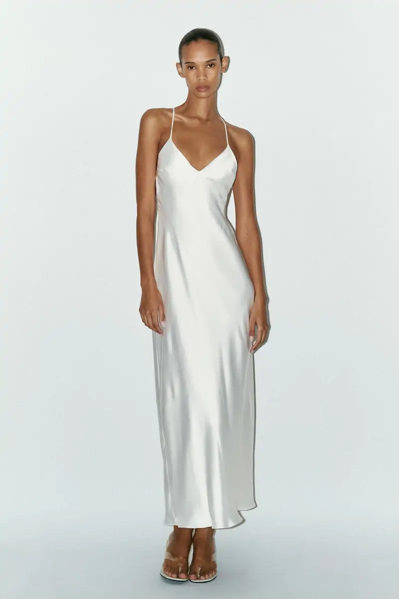 vestido saten blanco zara