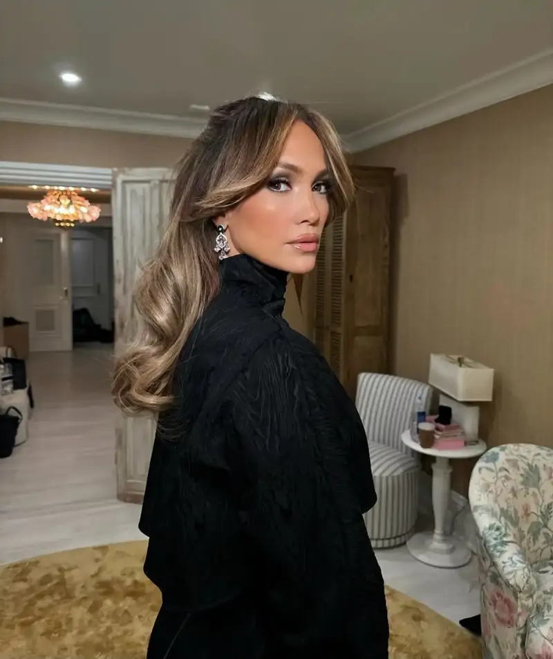 jennifer lopez flequillo mariposa