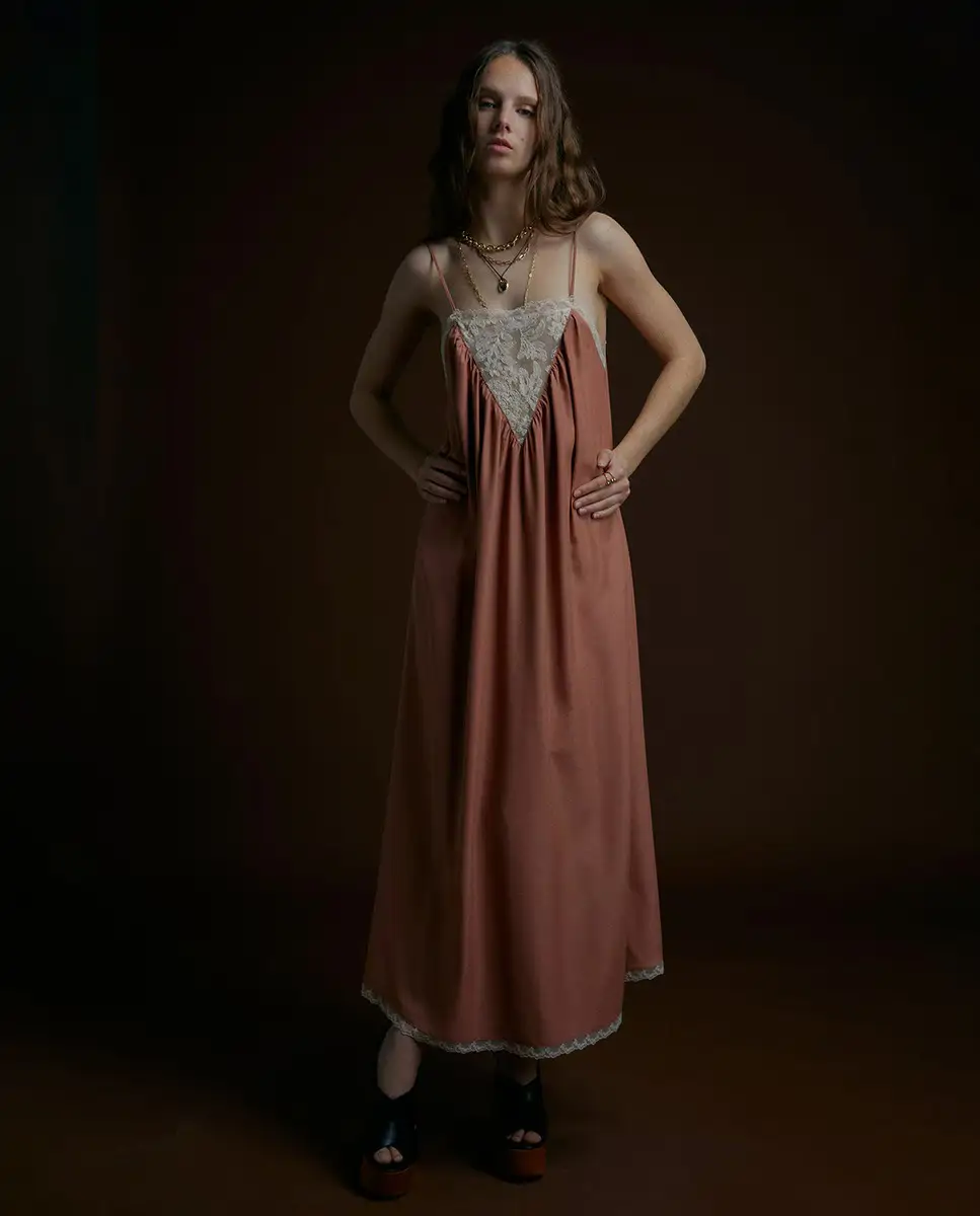 Vestido con encaje