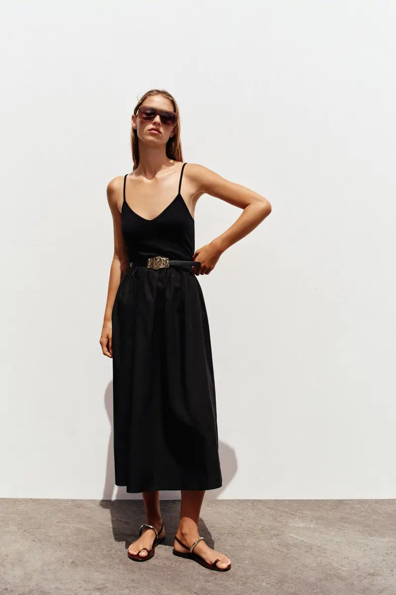 Vestido negro de Zara