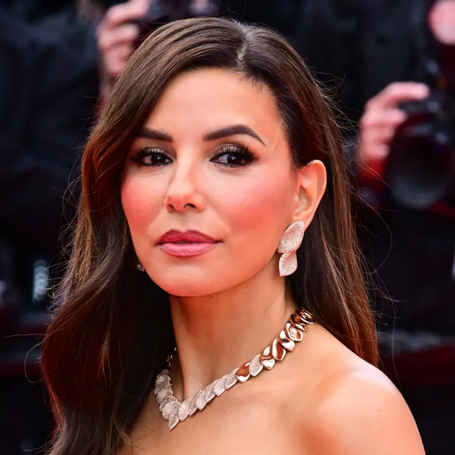 Eva Longoria: "El guacamole es muy sensible porque nunca tiene ajo ni tampoco mayonesa. Pones un poco de limón amarillo, un poquito de sal y cilantro"