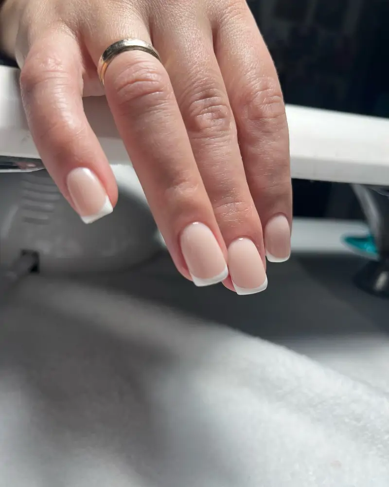 Manicura francesa 
