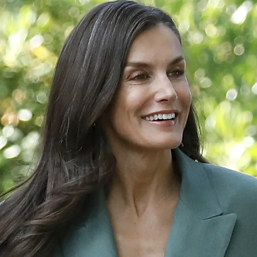 Las estilistas de Letizia y Lourdes Montes lo confirman en Ibiza: este verano las uñas se llevan cortas, cuadradas y naturales