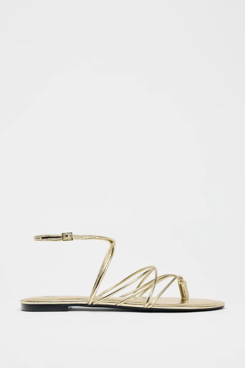 Sandalias tacon sensato Zara looks verano