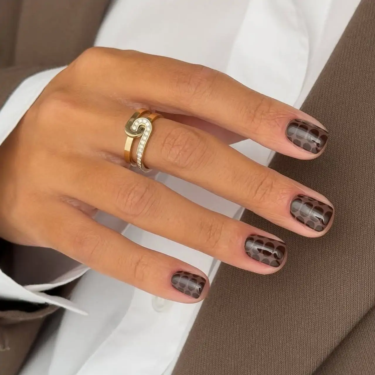 adjunta manicura 