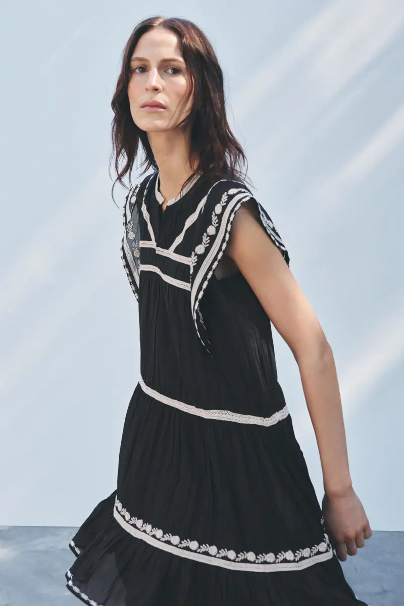Vestido con bordados