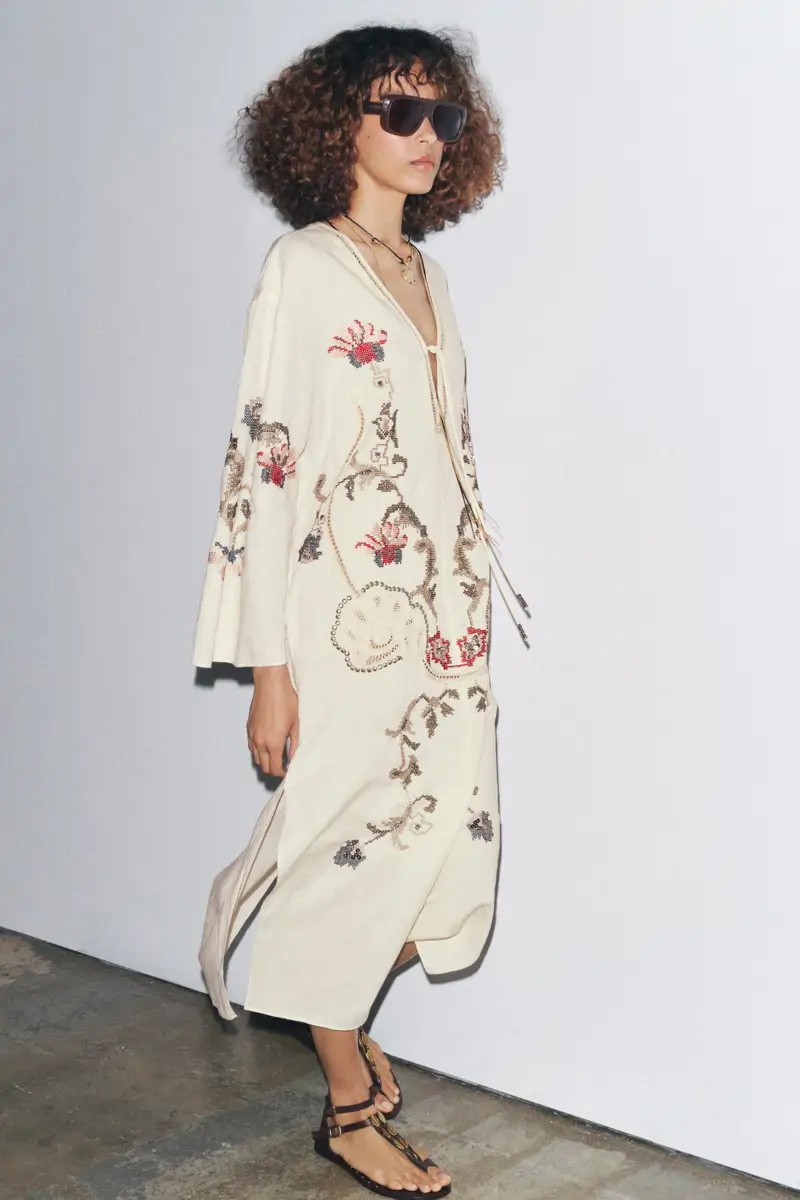 Vestido con bordados
