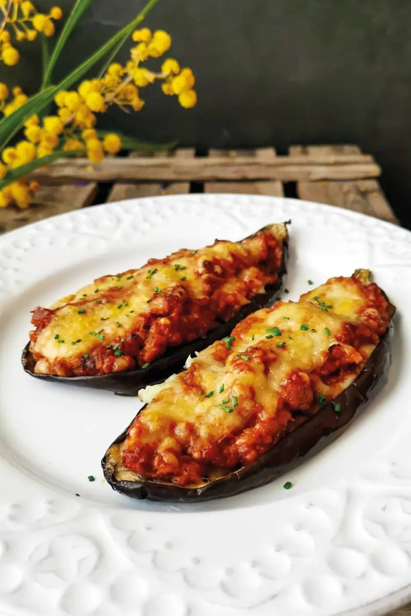 Berenjena rellena de pollo
