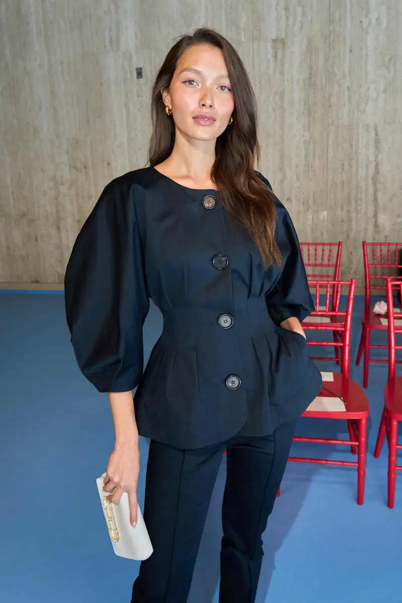 Blusa de manga abullonada de Carolina Herrera 