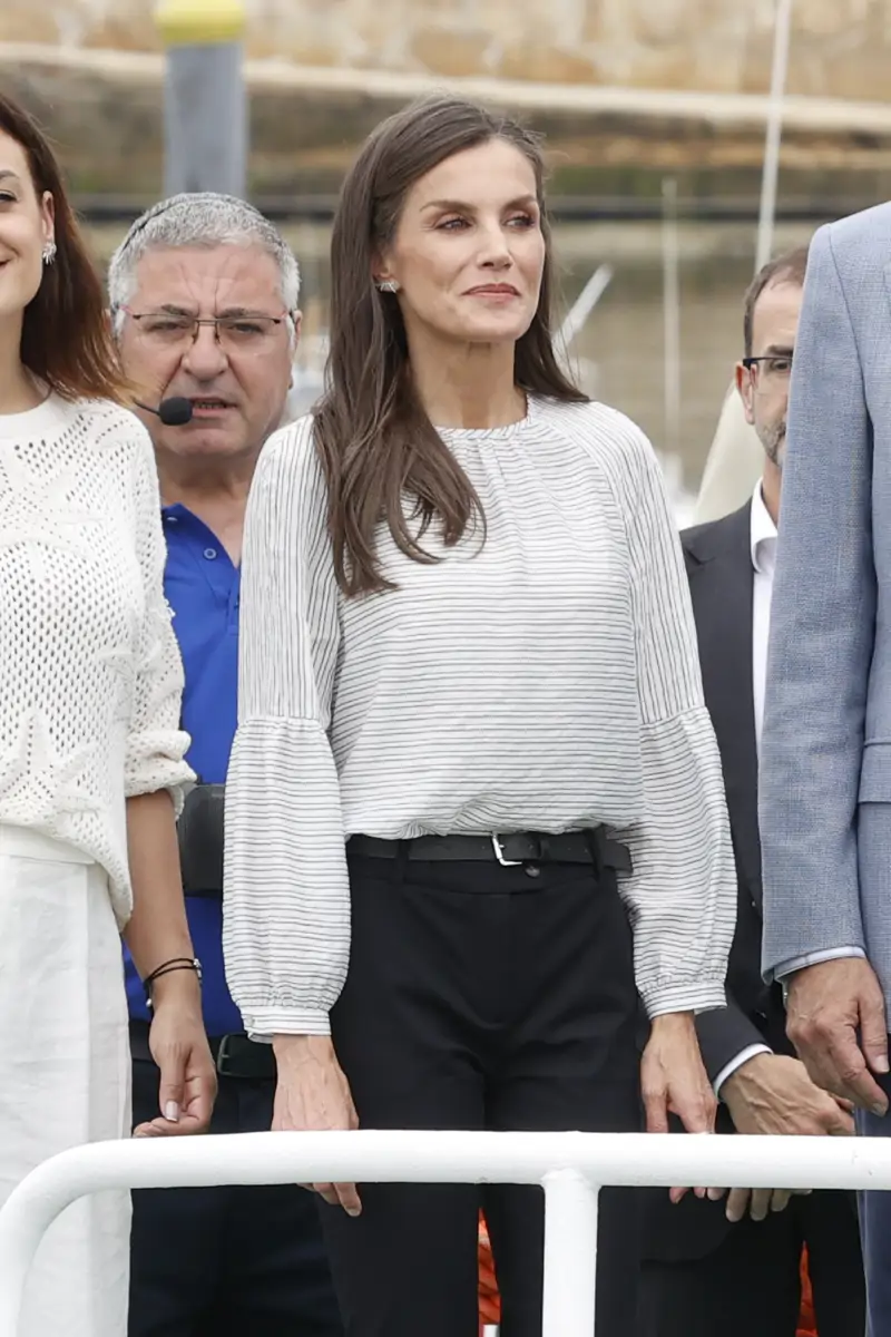 Blusón de Roberto Verino de la reina Letizia