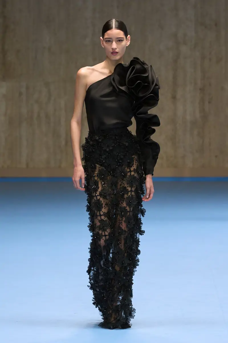 blus asimétrica Carolina Herrera 