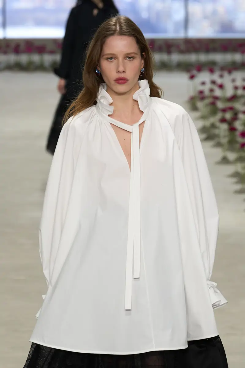 blusa con lazo Carolina Herrera