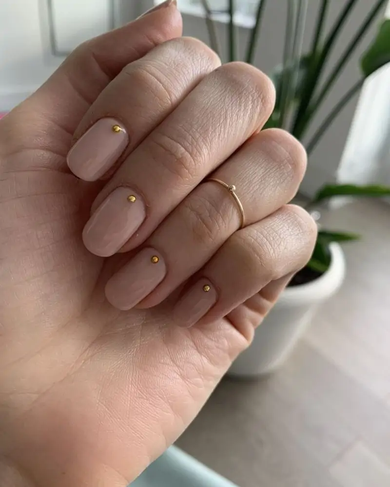 manicura nude