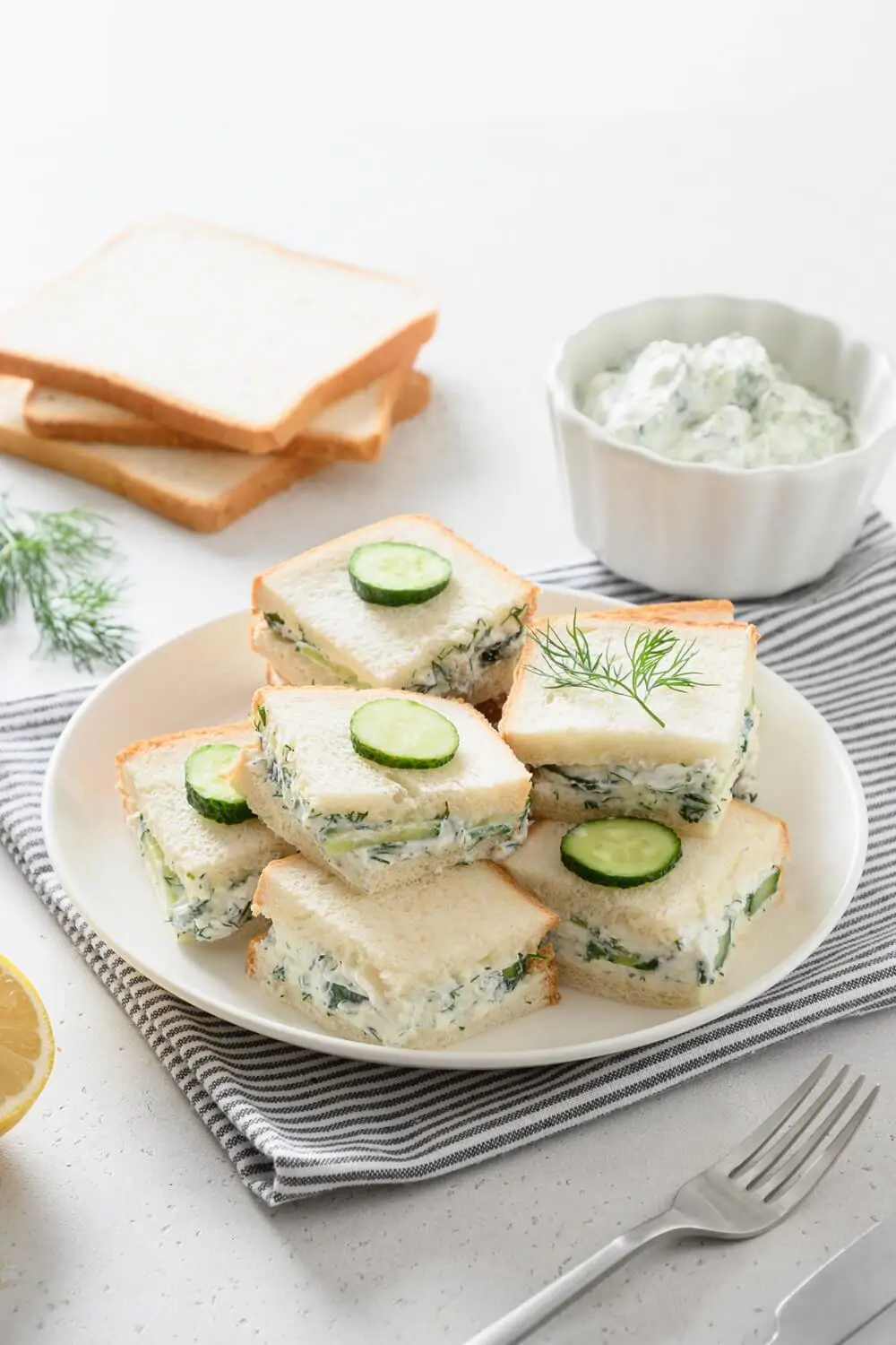 recetas de sandwiches frios ricota pepino microgreens eneldo