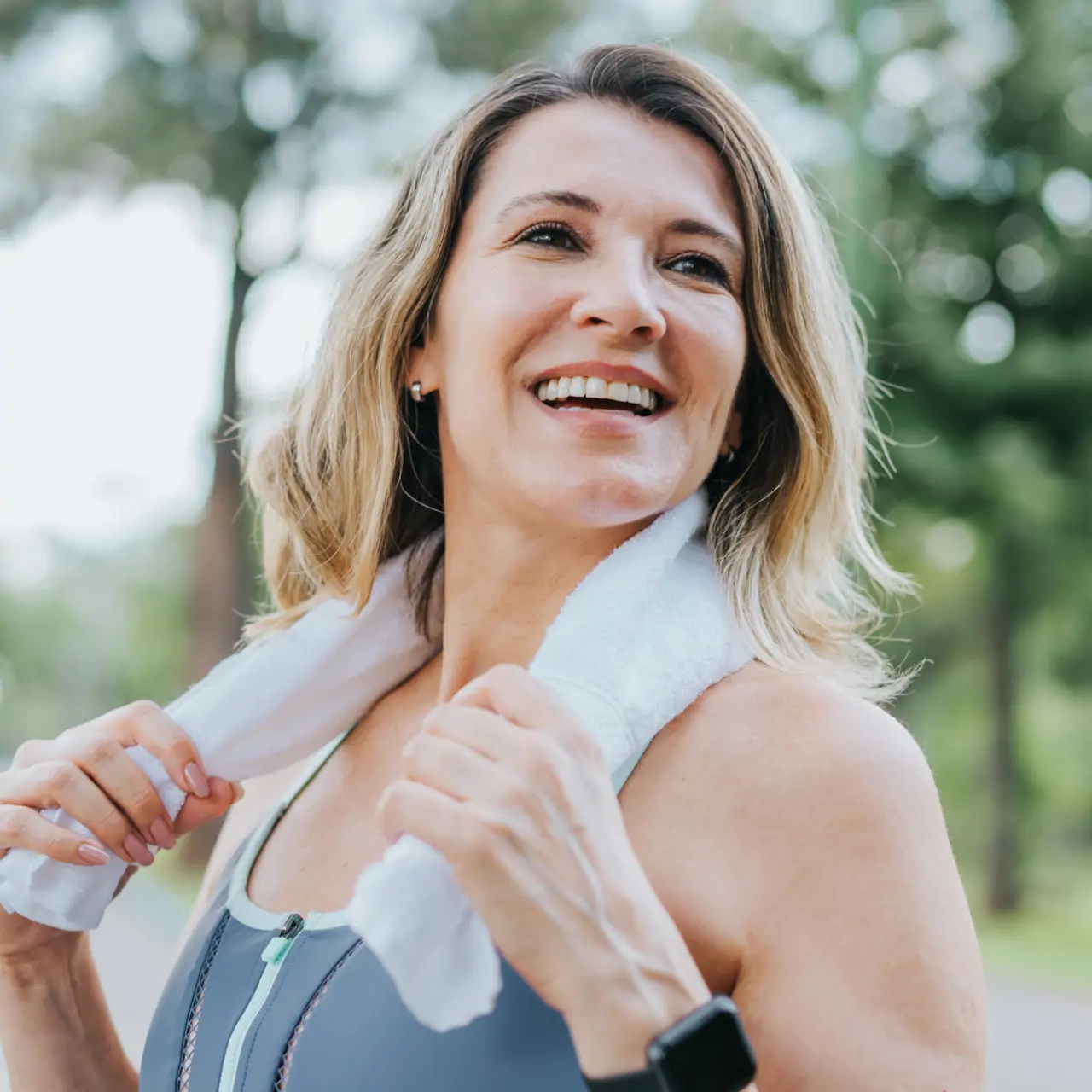 mujer haciendo deporte 