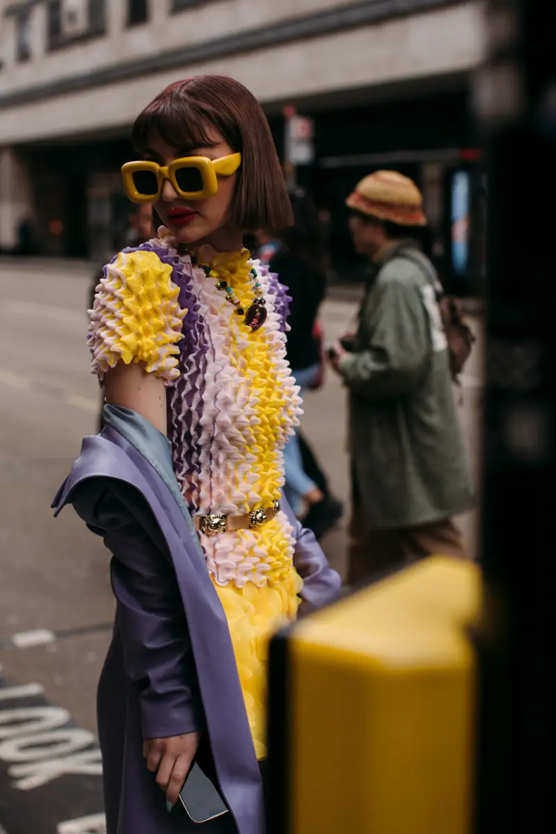 Colores combinan con amarillo