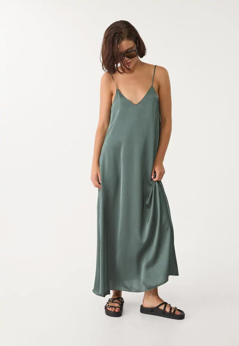vestido stradivarius