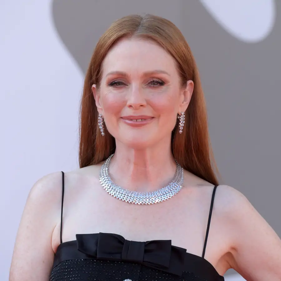 Julianne Moore: "Mi secreto para mantener una buena piel es usar protector solar todos los días, pero lo que encuentre en la farmacia. No importa el tipo"