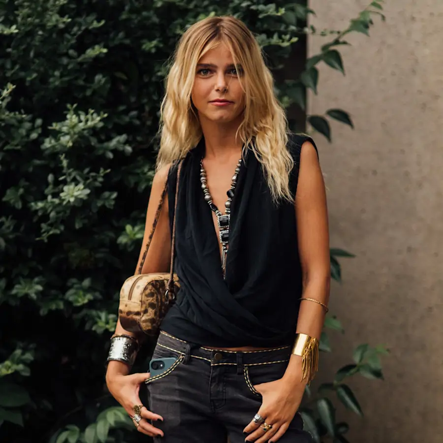 En junio, los pantalones se llevan así: 8 modelos de Zara elegantes, originales y en tendencia para verano