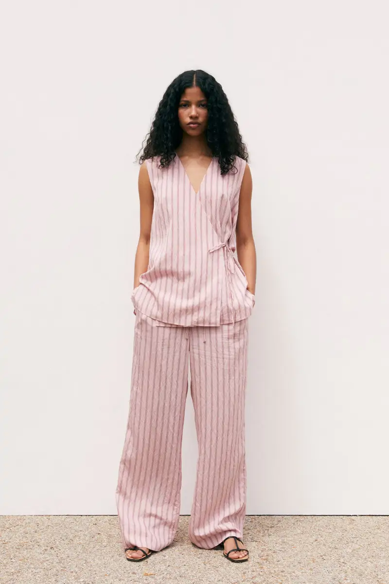 Pantalón de rayas