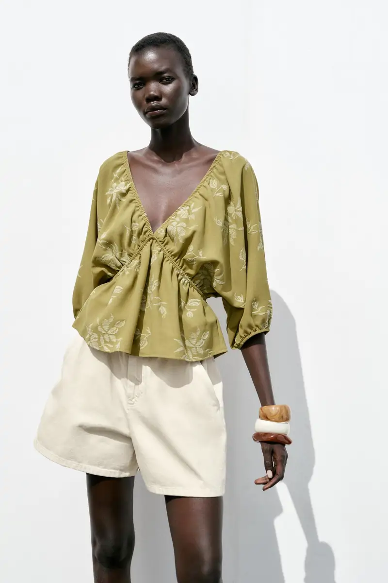 blusa holgada estampado zara