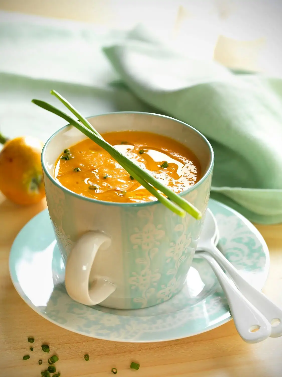 recetas frías con pimientos del piquillo Gazpacho de pimientos y nísperos