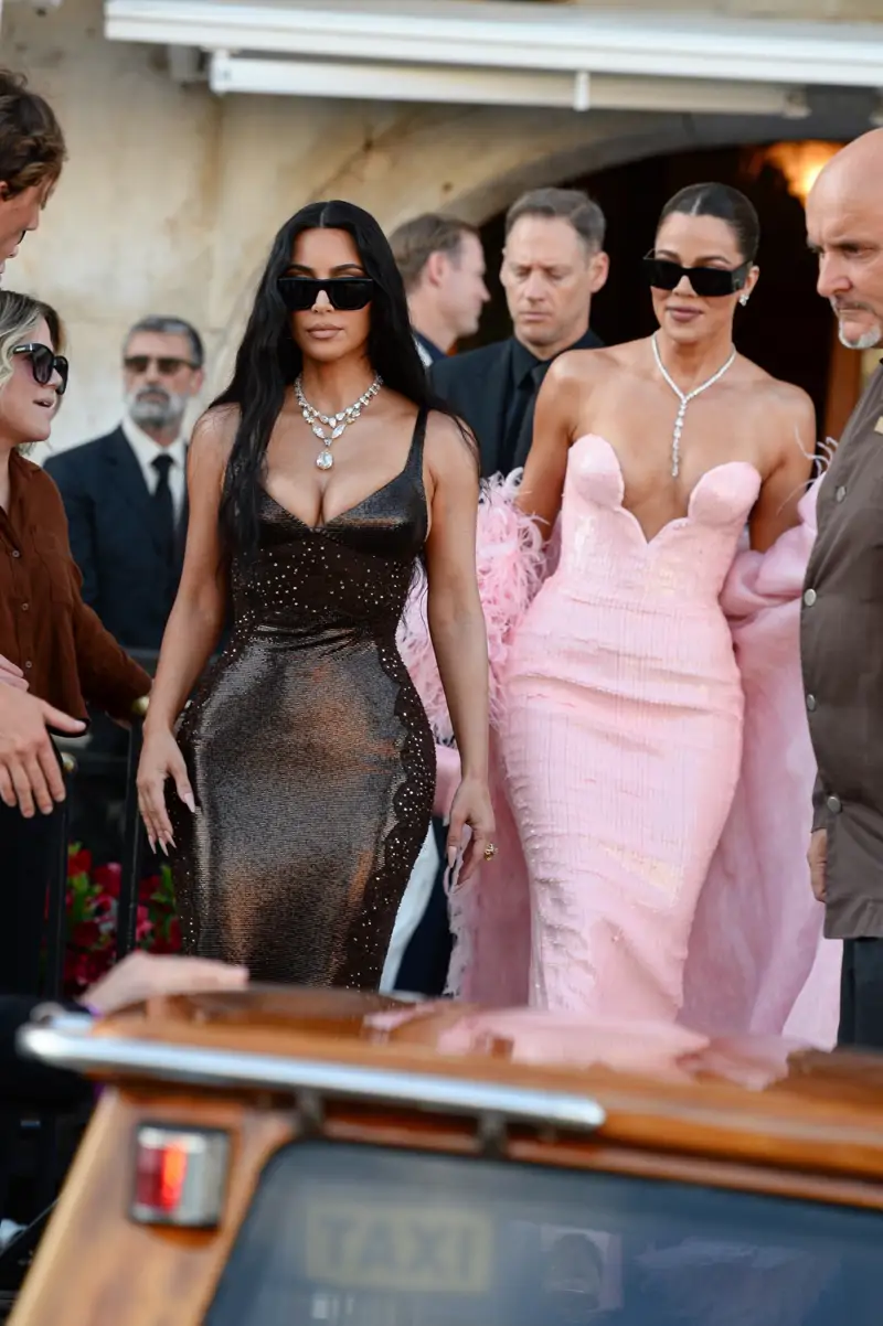 Kim and Khloé Kardashian