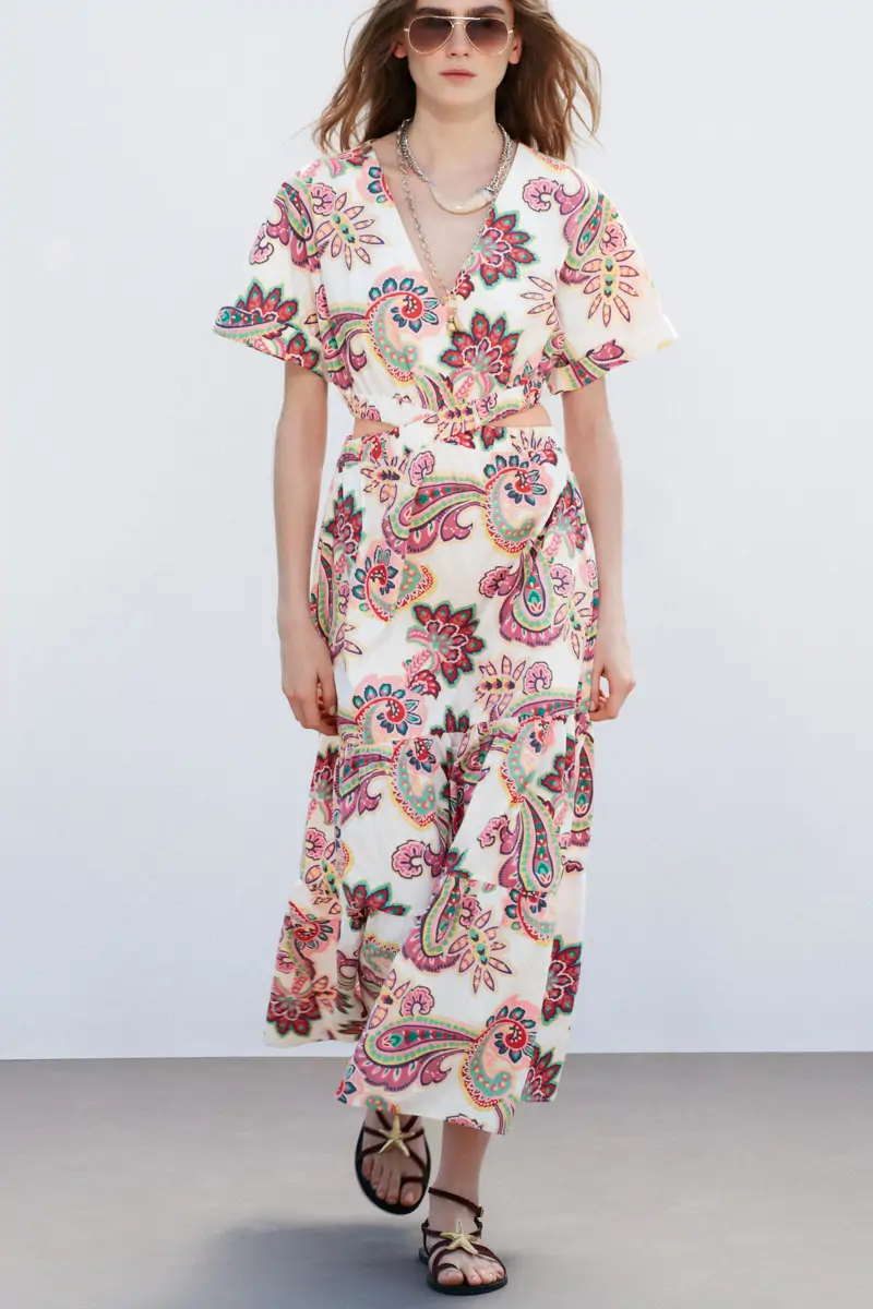 vestido estampado zara abertura