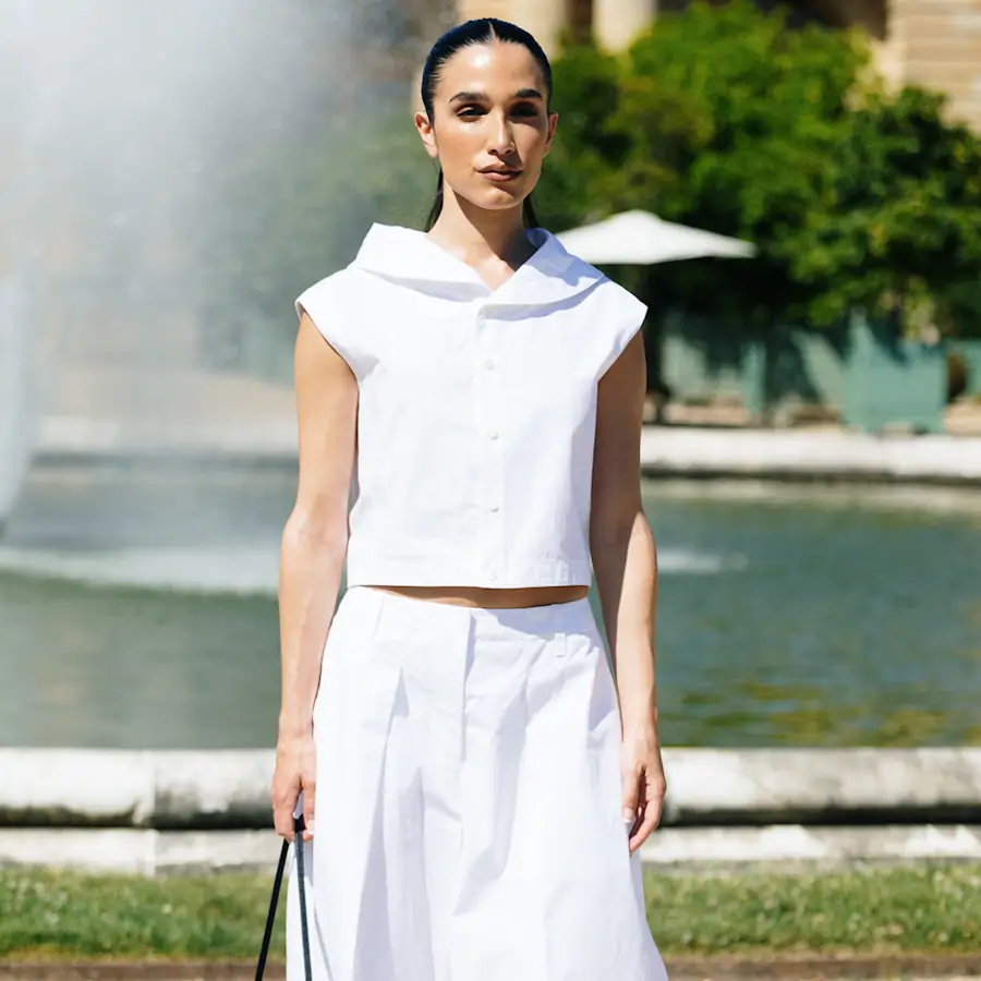 Las mujeres bajitas agotarán en Sfera estos pantalones de nueva colección fresquitos y elegantes para llevar todo el verano