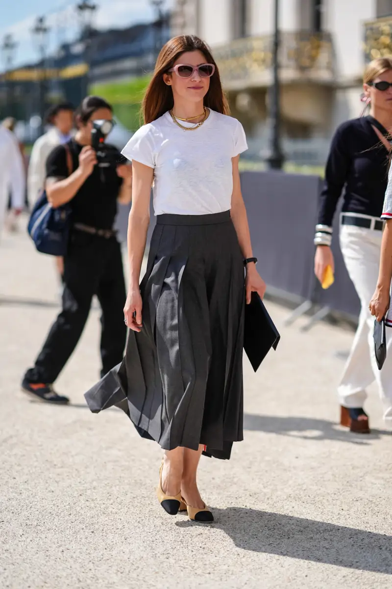 outfits comodos para teletrabajar falda midi