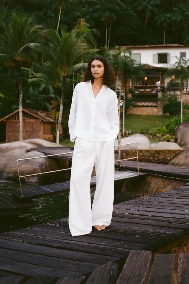 pantalon blanco pinzas zara