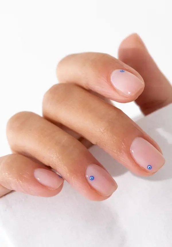10 diseños de uñas sencillos paso a paso que duran, arreglan las manos y valen para todo el año