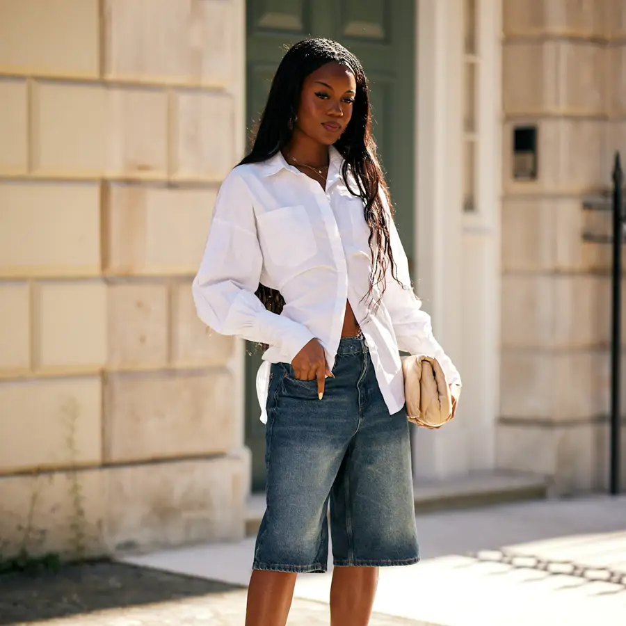 Vaqueros cortos sí, pero de este largo: Zara tiene los modelos elegantes, frescos y cómodos que las pijitas llevarán con sandalias "tipo Birkenstock"