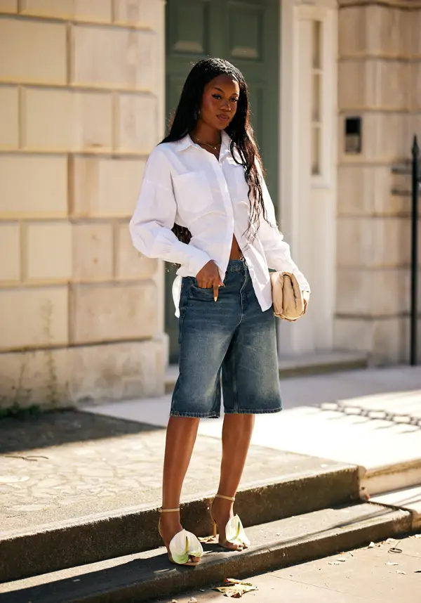 Vaqueros cortos sí, pero de este largo: Zara tiene los modelos elegantes, frescos y cómodos que las pijitas llevarán con sandalias "tipo Birkenstock"