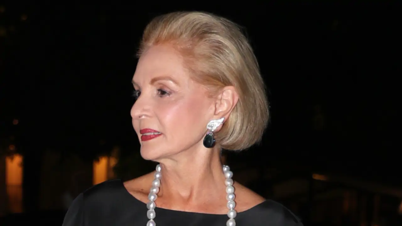 Carolina Herrera (86 años): "Admito que me lavo el pelo con demasiada frecuencia, todos los días, y creo que eso no es bueno"