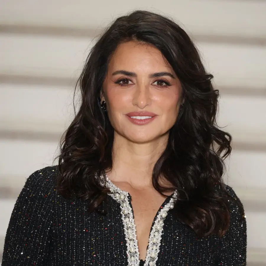 La lección de Penélope Cruz sobre envejecer: "Llevan preguntándome desde que tengo 22 si tengo miedo a envejecer. Combato esa locura negándome a contestar”