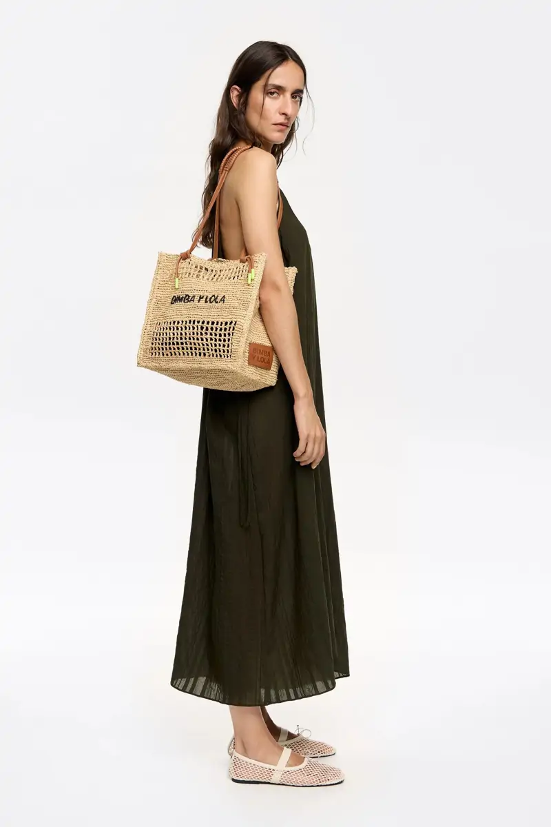 Ropa verano mujer 2025 prendas básicas elegantes vestir bien 50