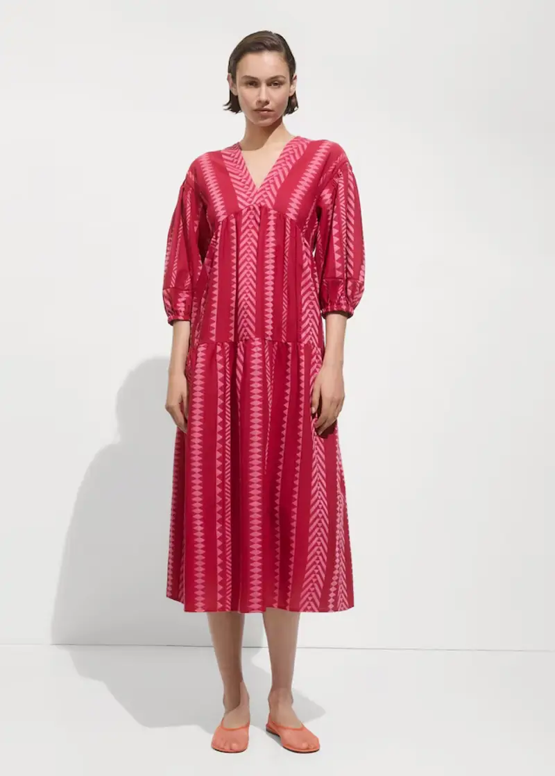 Vestido midi estampado geométrico