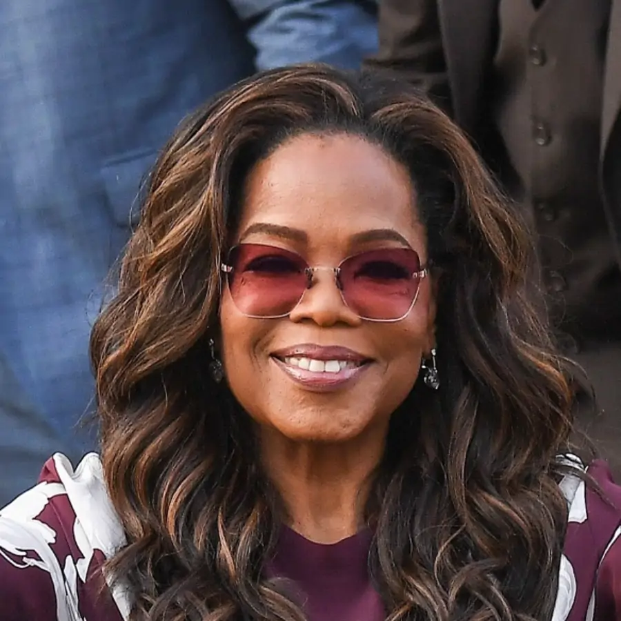 Oprah Winfrey (71 años): "Mi abuela me trenzaba el pelo en el porche cuando era niña. Me rapé por completo, después de que una permanente francesa me lo estropeara"