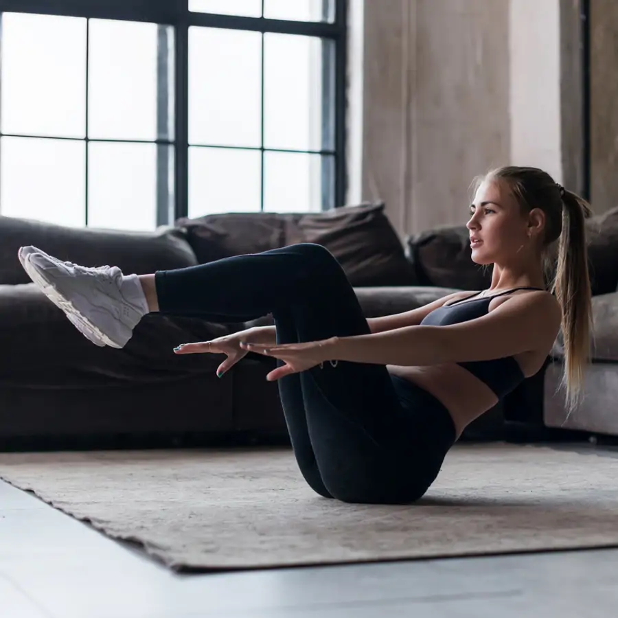 Sara Ariadna, entrenadora: "La mejor opci&oacute;n para entrenar el abdomen no es el crunch abdominal t&iacute;pico. La clave es trabajar en diferentes patrones y planos de movimiento as&iacute;"