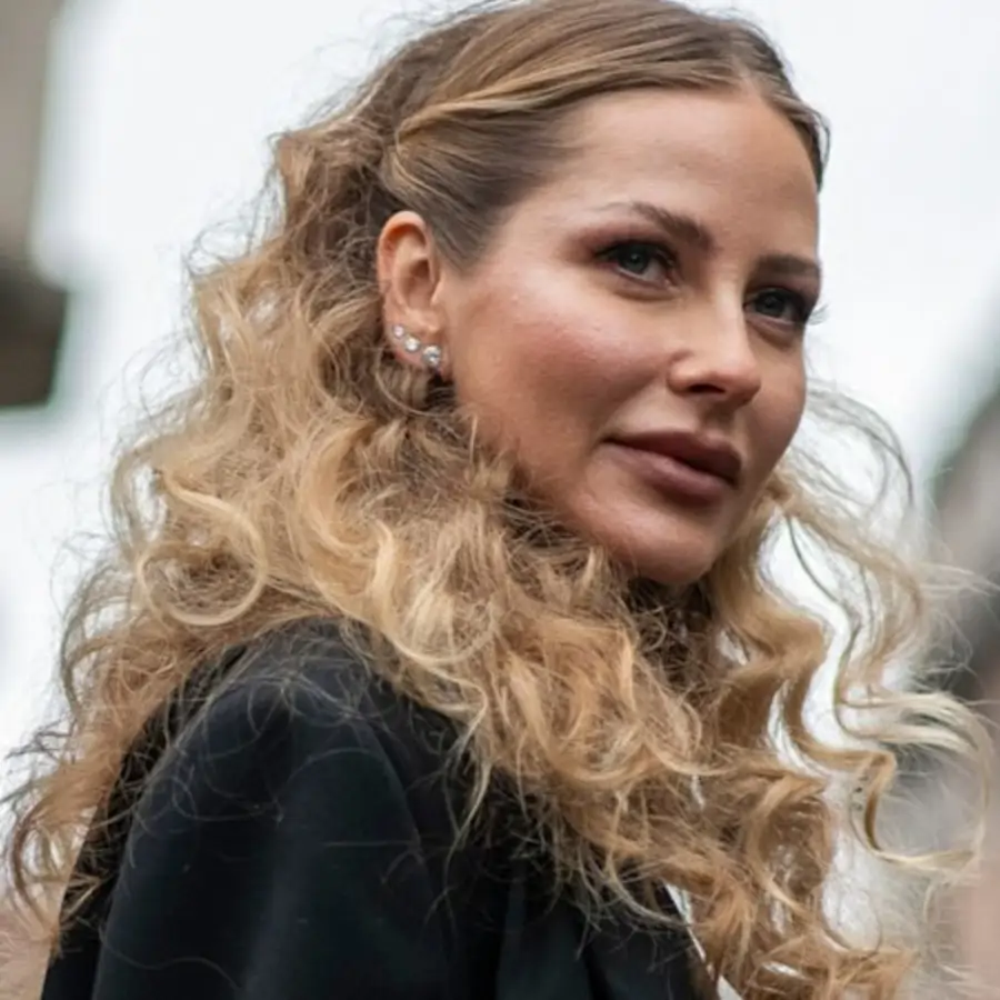 10 cortes de pelo rizado largo que son tendencia y favorecen a todas